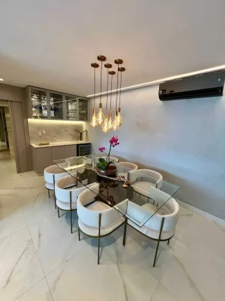 Imagem Apartamento mobiliado com 2 suítes e 2 vagas de garagem na Praia Brava em Itajaí