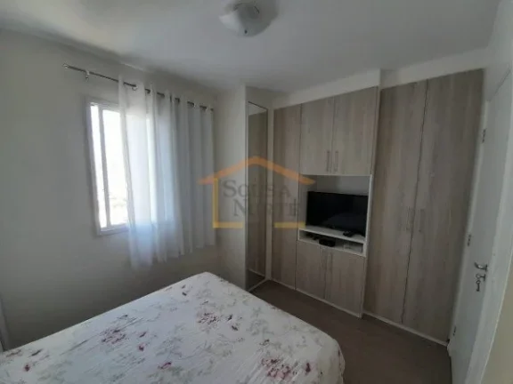 Imagem Apartamento com 3 dormitórios, sendo 1 suíte, todos com armários planejados. Cozinha funcional in...