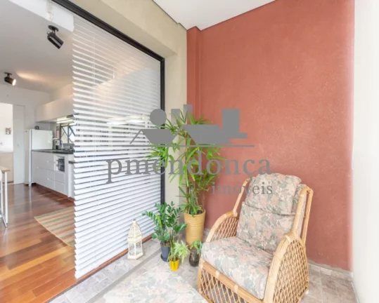 Imagem Apartamento em Perdizes reformado pronto para morar com 1 quarto e 2 vagas, 63m²