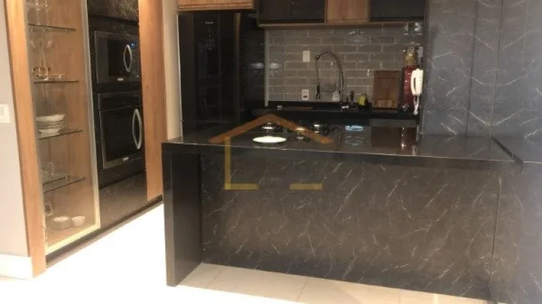 Imagem Apartamento 2 dormitórios, sendo 1 suíte, rico em armários, ar condicionado, sala 2 ambientes, sa...