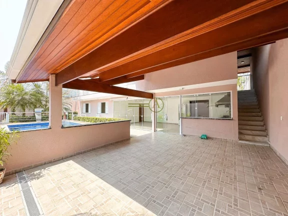 Imagem Triplex a venda Centro de Peruíbe Porteira fechada de Esquina
