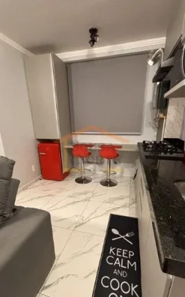 Imagem Apartamento de 30m², totalmente reformado e mobiliado. Conta com 1 dormitório sendo suíte, ambien...