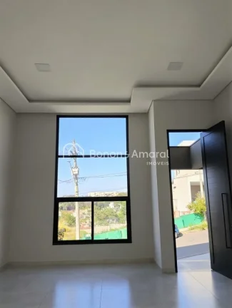 Imagem Casa em condomínio à venda, 185m², 3 quartos e 3 suítes, em Valinhos/SP.

Casa térrea em constr...