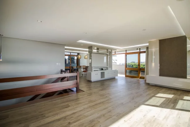 Imagem Cobertura Duplex de 3 dormitórios 435 metros quadrados e Piscina Privativa no Centro de N. Hamburgo