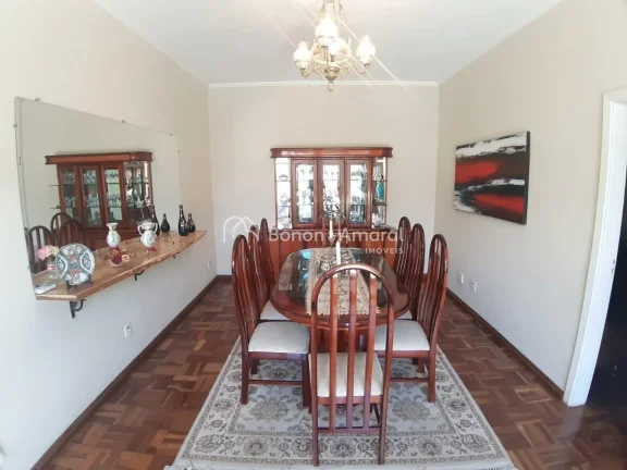 Imagem EspaÃ§o, conforto e localizaÃ§Ã£o privilegiada no Taquaral!

Casa ampla com 400mÂ² de Ã¡rea construÃ...