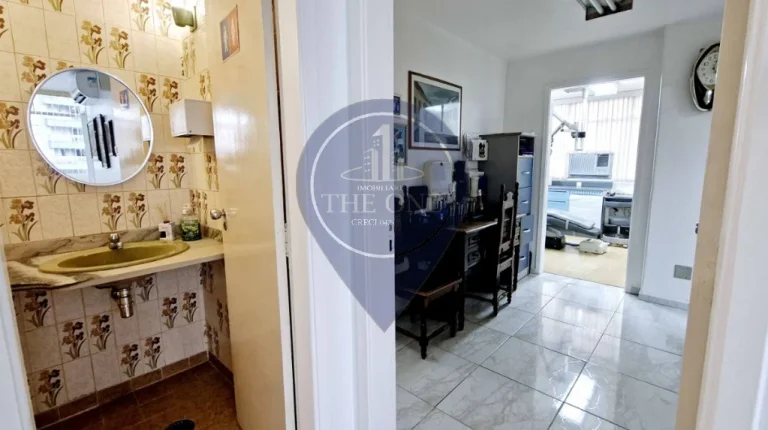 Imagem Conjunto Comercial à Venda na Consolação, São Paulo-SP: 6 Salas, 2 Banheiros, 72m² de Área