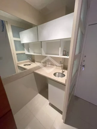 Imagem Sala Duplex 72m² - em predio misto - Frente ao Metrô Carioca, Centro do Rio