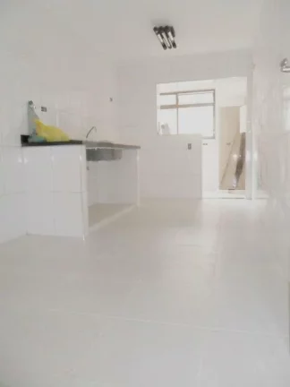 Imagem Praia de Pitangueiras, Local Nobre, Alto Padrão, Lazer Total, 2 Garagens, 145 m² úteis, Próximo ao Mar, Reformado.