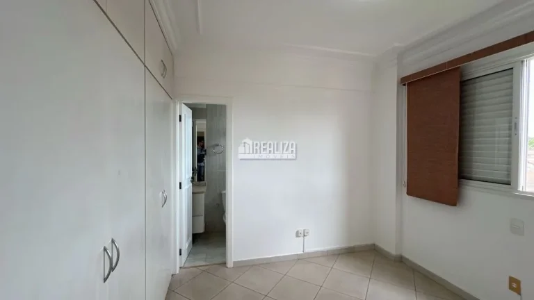Imagem Apartamento com 3 suítes e área de lazer no bairro Mercês em Uberaba