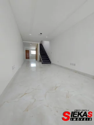 Imagem Imperdível Casa à Venda em São Paulo-SP, Penha de França: 3 quartos, 1 suíte, 1 sala, 3 banheiros, 3 vagas, 125m².