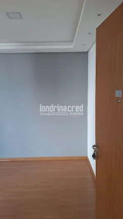 Imagem Apartamento semi-mobiliado no Spazio La Vitta, 2 quartos, cozinha planejada, vaga coberta, próximo à UEL, área de lazer e mini market no condomínio.