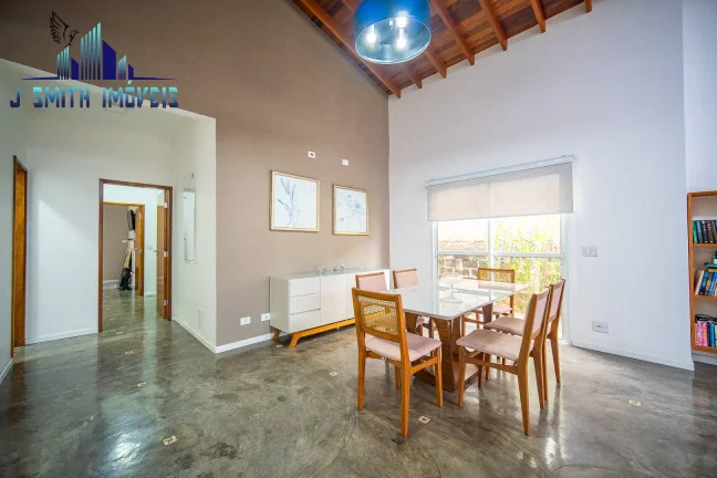 Imagem Casa com 3 dormitórios, sendo 1 suíte para venda - Impecável