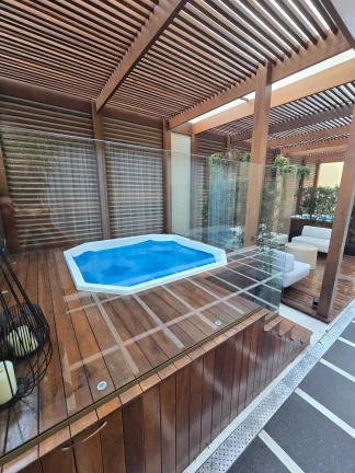 Imagem Apartamento novo alto padrão com 4 suítes e 4 vagas de garagem no Centro de Balneário Camboriú.