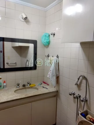 Imagem 115 metros 4 dormitórios 1 suíte 4 banheiros 2 vagas Living para 2 ambientes, ampla varanda, ensol...