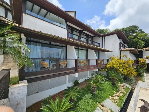 Imagem Imóvel de luxo, Praia de João Fernandes, A.T.: 9.143m², 20 suítes, Búzios/RJ - Valor de avaliação R$ 20.045.569,65 - Valor atual R$ 10.100.000,00 - nício do leilão / alienação: 20/09/2025 às 00:00 Encerramento do leilão 28/02/2026 às 14:00 R$ 10.100.000,0
