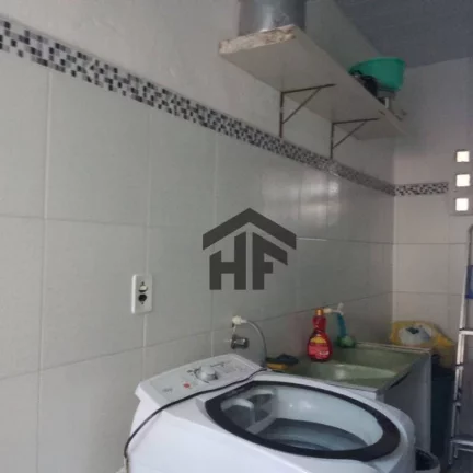 Imagem Casa com 5 Quartos à Venda, 122 m² em Prado - Recife