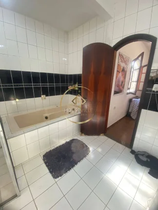 Imagem Casa, 2 Quartos (1 Suite), Pscina, Edícula, Bosque dos Eucaliptos, SJC