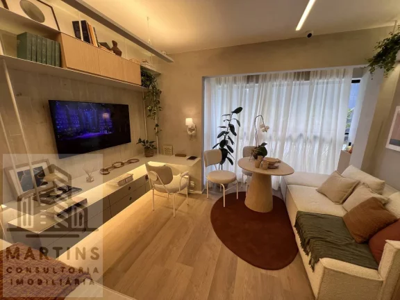 Studios e 1 dorm. Ao lado da Estação Faria Lima/Amarela
