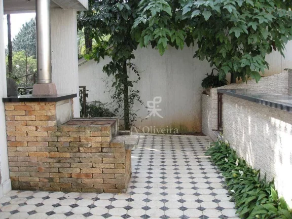 Imagem Casa à venda ao lado do Colégio Miguel de Cervantes, 530 m² com 3 suítes, 4 vagas - Morumbi /SP