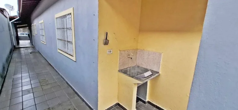 Imagem CASA COM 100.5 m² - MARACANÃ - PRAIA GRANDE SP
