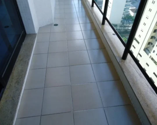 Imagem Flat à venda no Guarujá na praia das Pitangueiras.