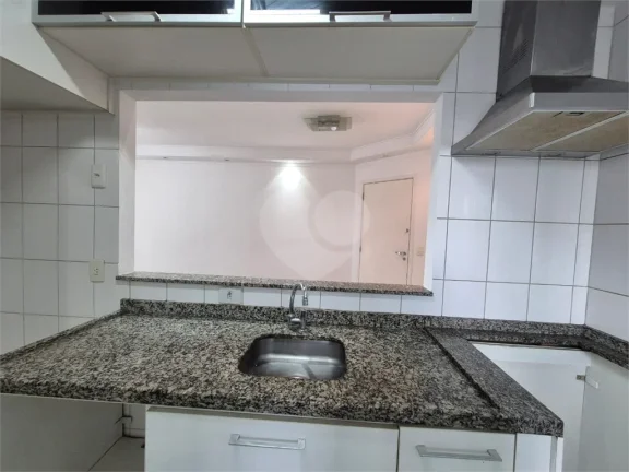 Imagem Apartamento à venda com 2 quartos, sendo 1 suíte, no condomínio Oásis Residencial Club Lapa, São Paulo - SP