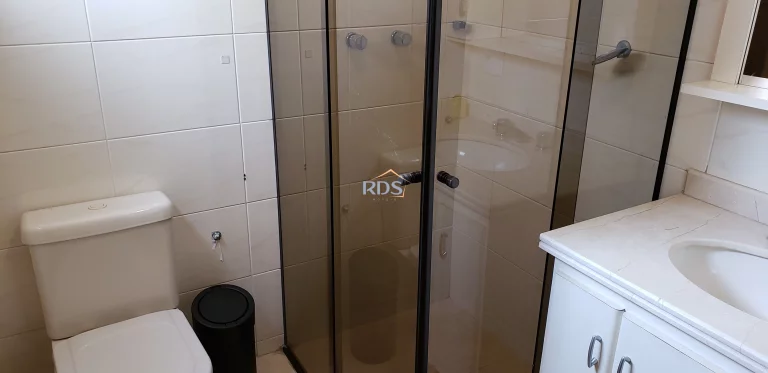 Imagem Vende um espaço e confortável apartamento de 160m² na Vila suzana.