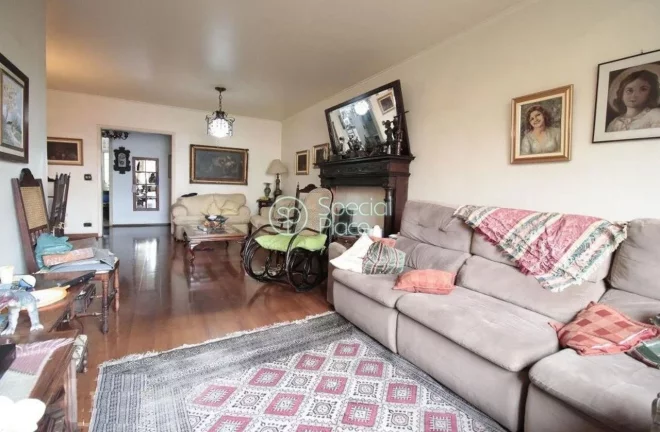 Imagem Apartamento amplo com 150m2 de área privativa, 3 dormitórios ( 1 suíte ) e 2 vagas na garagem. Ex...