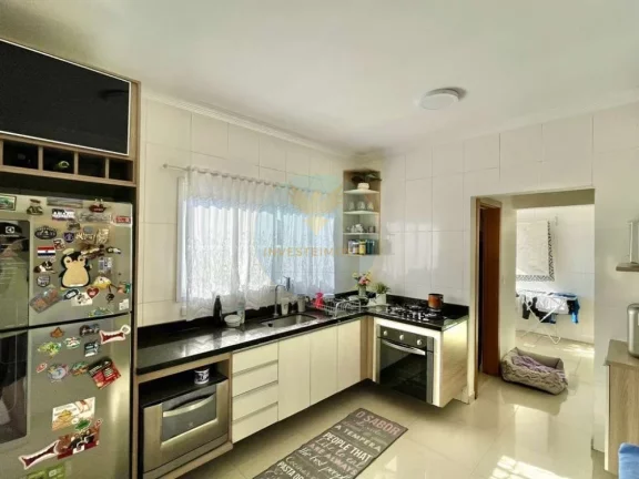 Imagem Casa em Condomínio a Venda no bairro Granja Viana - Cotia, SP