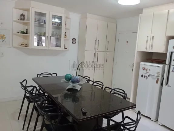 Imagem Apartamento Quadra Mar com 3 suítes à venda no Centro de Balneário Camboriú/SC