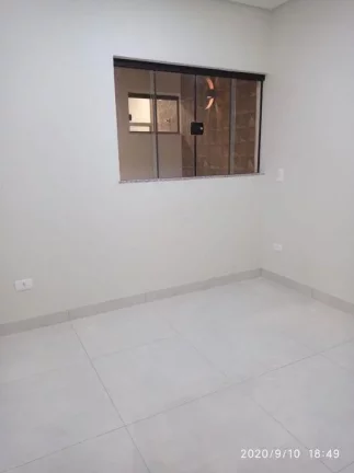 Imagem Casa para Venda em Maringá, Jardim Fregadoli, 3 dormitórios, 1 suíte, 1 banheiro