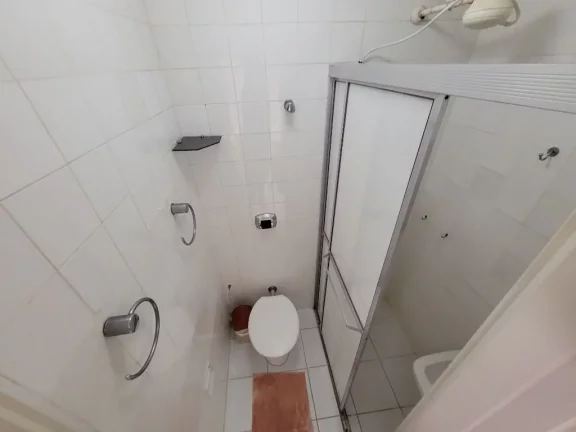 Imagem PITANGUEIRAS – NA QUADRA DA PRAIA COM MARAVILHOSA VISTA MAR, VAGA DE GARAGEM DEMARCADA NO PRÉDIO, 95 M² ÚTEIS, CONDONDOMÍNIO BAIXO.