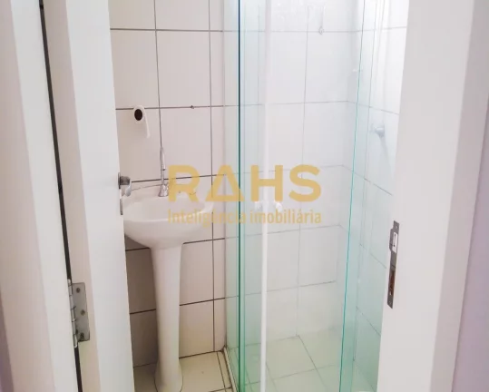 Imagem Cobertura residencial com linda vista para serra do mar, contendo ampla área externa, no bairro Cos...