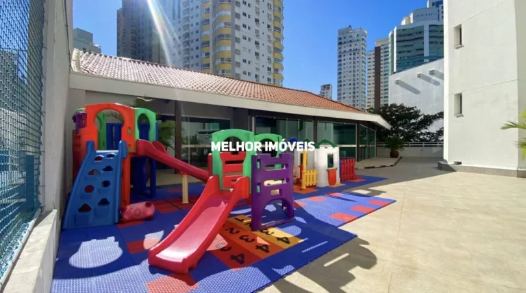 Imagem Apartamento alto padrão Frente Mar á venda com 3 suítes, 2 vagas localizado no centro de Balneário Camboriú