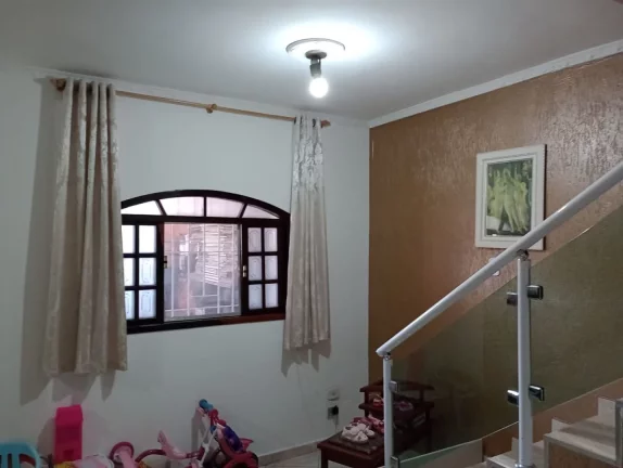 Imagem Casa com 3 dormitórios à venda, 245 m² por R$ 650.000,00 - Vila Perreli - Poá/SP