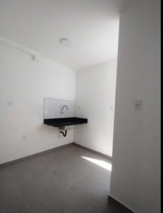 Imagem Apartamento reformado com 3 quartos e área de lazer no Condomínio Francisco Oliveira - Confira!