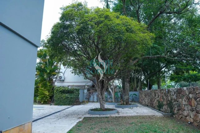 Imagem Casa/Sobrado à Venda em Alto de Pinheiros - São Paulo/SP.