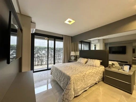 Imagem Casa em Condominio 6 Dormitórios - Bairro Centro