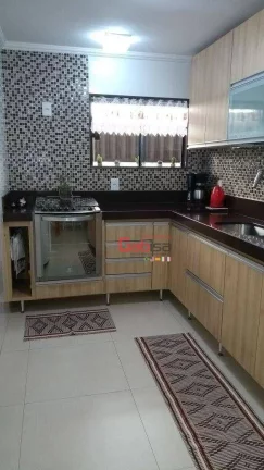 Imagem Casa com 3 dormitórios à venda, 140 m² por R$ 550.000,00 - Jardim Caiçara - Cabo Frio/RJ
