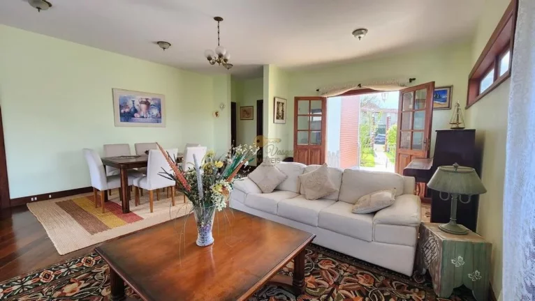 Imagem Casa em Condomínio para Venda em Teresópolis / RJ no bairro Golfe