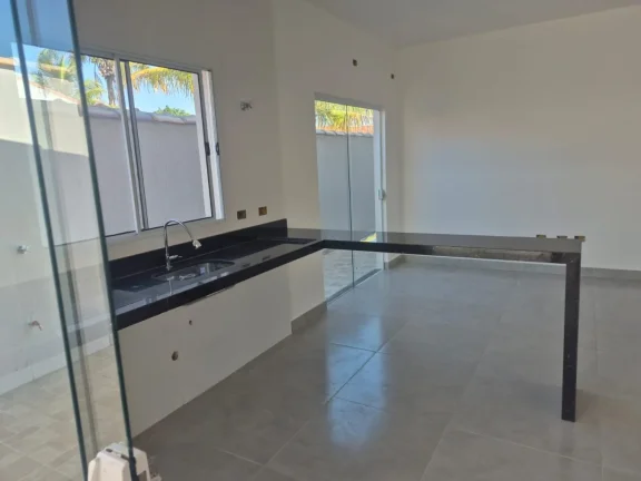 Imagem Casa para Venda em Itanhaém, Tupy, 2 dormitórios, 1 suíte, 1 banheiro, 3 vagas