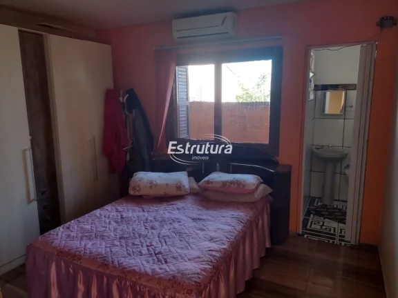 Imagem Sobrado com 2 apartamentos individuais no bairro Pinheiro Machado