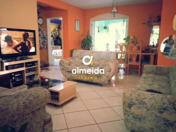 Imagem Casa 4 dormitórios à venda Camobi Santa Maria/RS