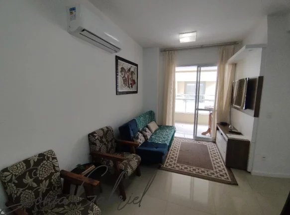 Imagem Apartamento à venda em Florianópolis-SC: 2 quartos, 1 suíte, 2 salas, 2 banheiros, 2 vagas de garagem, 72m² no Condomínio Dom Bernardo!