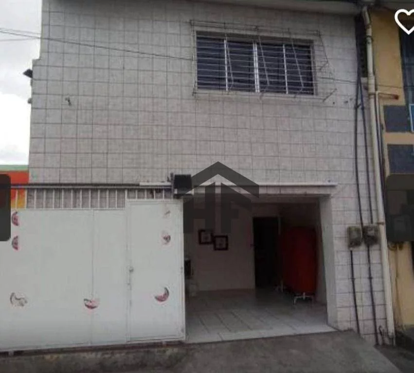 Casa com 5 Quartos à Venda, 246 m² em Monteiro - Recife