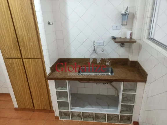 Imagem Apartamento Espaçoso e Moderno com 3 Dormitórios + Garagem com Infraestrutura para Carros Elétricos em Santos R$ 749 mil.