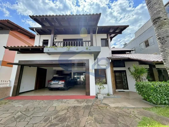 Imagem Casa á venda com 6 dormitórios no centro de Torres/RS