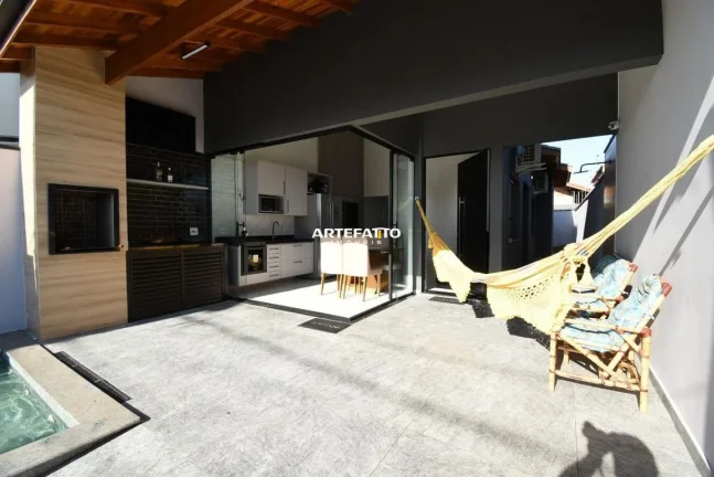Imagem Oportunidade em Peruíbe – Casa com suíte e 3 vagas!