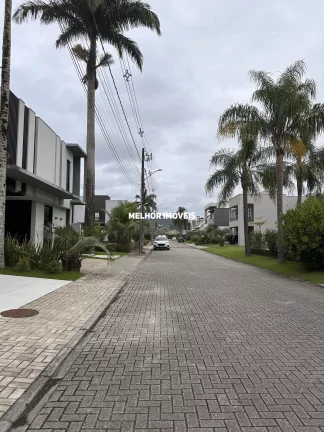 Imagem Terreno á venda em Condomínio Fechado localizado na Barra em Balneário Camboriú