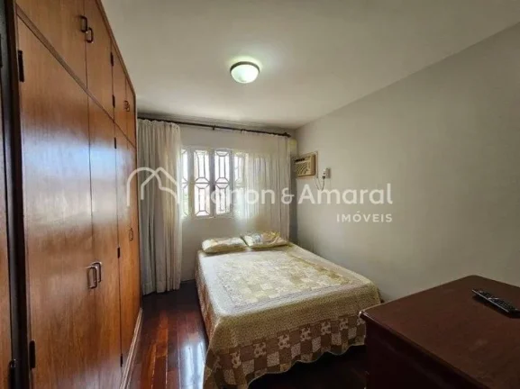 Imagem Excelente casa, espaçosa, construção sólida, com telhado novo, ideal para quem procura conforto ...
